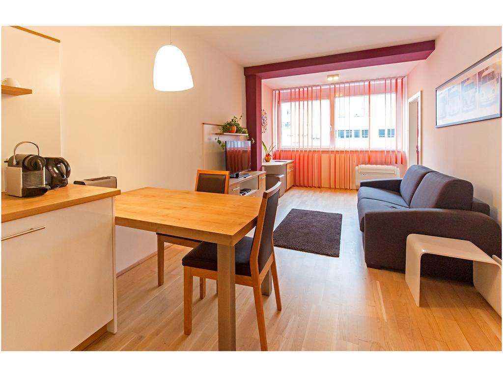 Servus Vienna Karlsplatz Extérieur photo
