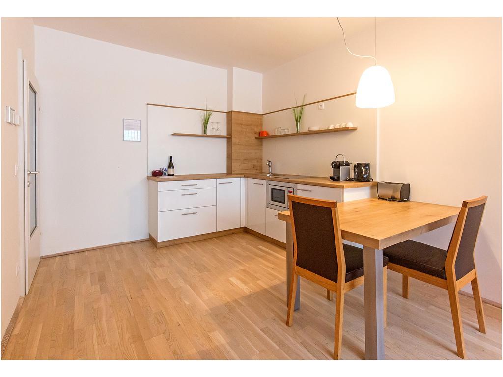 Servus Vienna Karlsplatz Extérieur photo